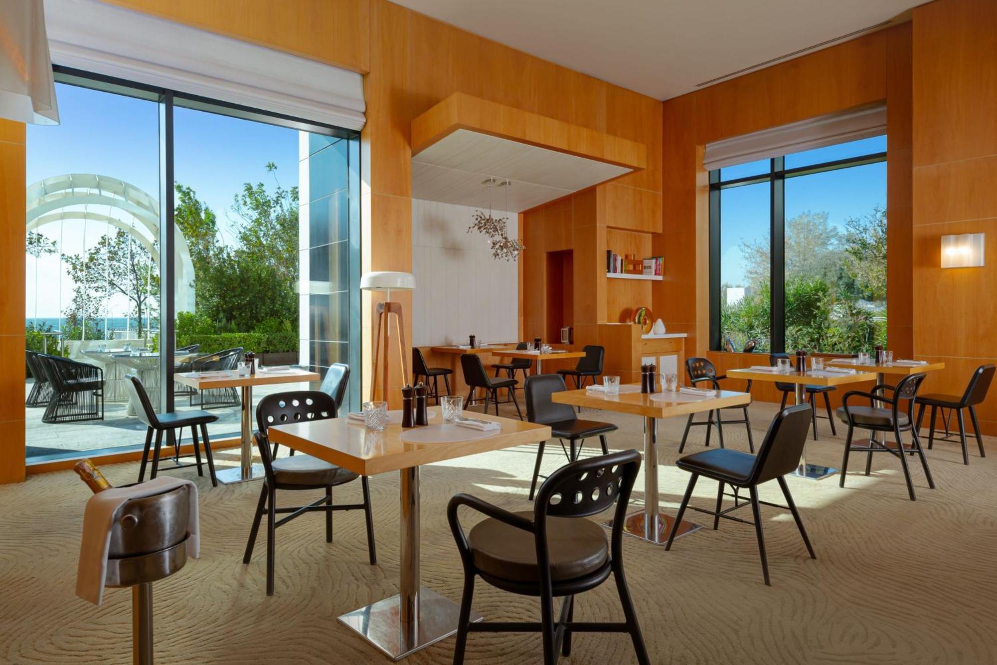 Marriott Boulevard Hotel 5*